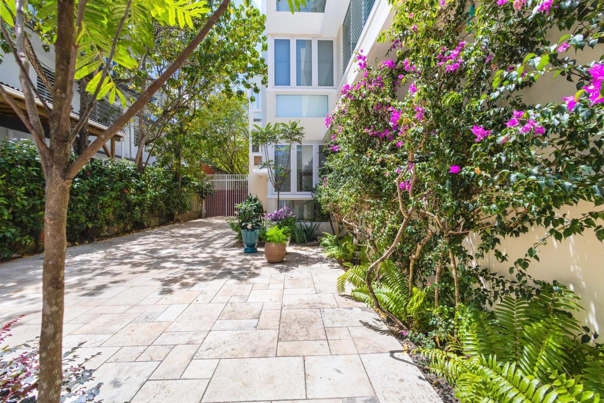 Apartmán Hidden Gem In Miramar- Power Generator- Parking San Juan Exteriér fotografie